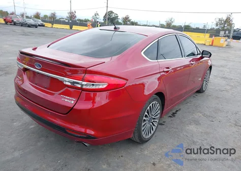2017 Ford Fusion Hybrid Titanium из США, поврежденный, VIN 3FA6P0RU0HR317547